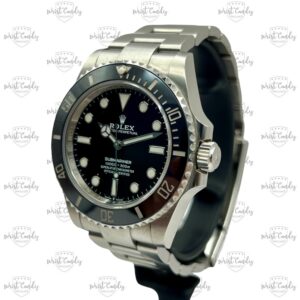 Rolex Submariner 124060 • 2020 • topstaat