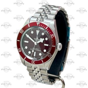 Tudor Black Bay 58 Burgundy • 06-2025 • nieuw in de stickers